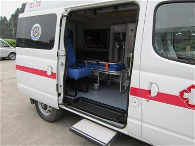 兴山救护车出租服务案例7